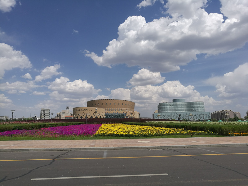 鄂尔多斯,草原之光,文化与发展的交响盛宴